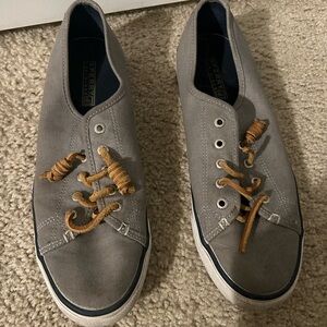 Sperry crest boat shoes